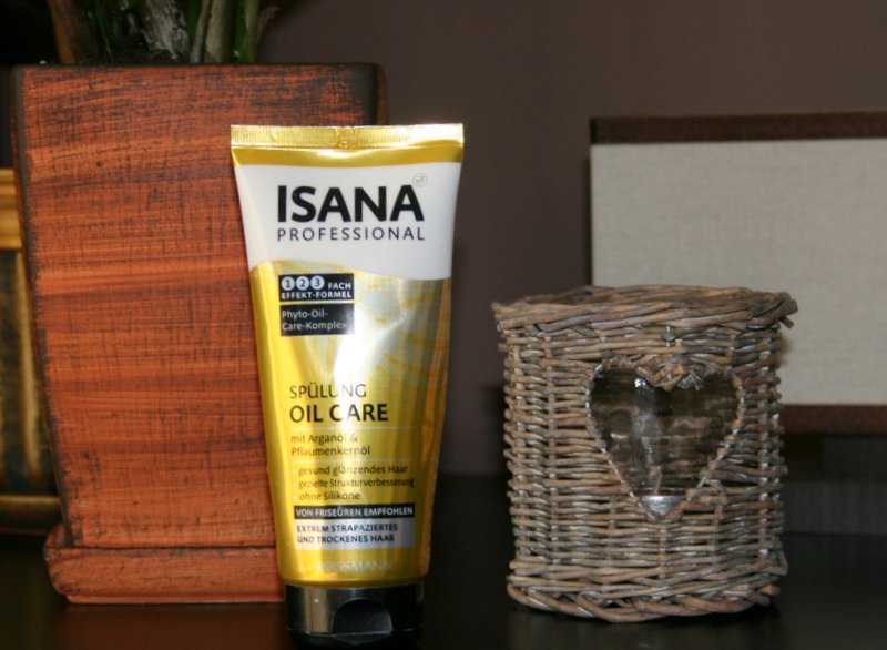 isana professional odżywka do włosów zniszczonych i suchych oil care